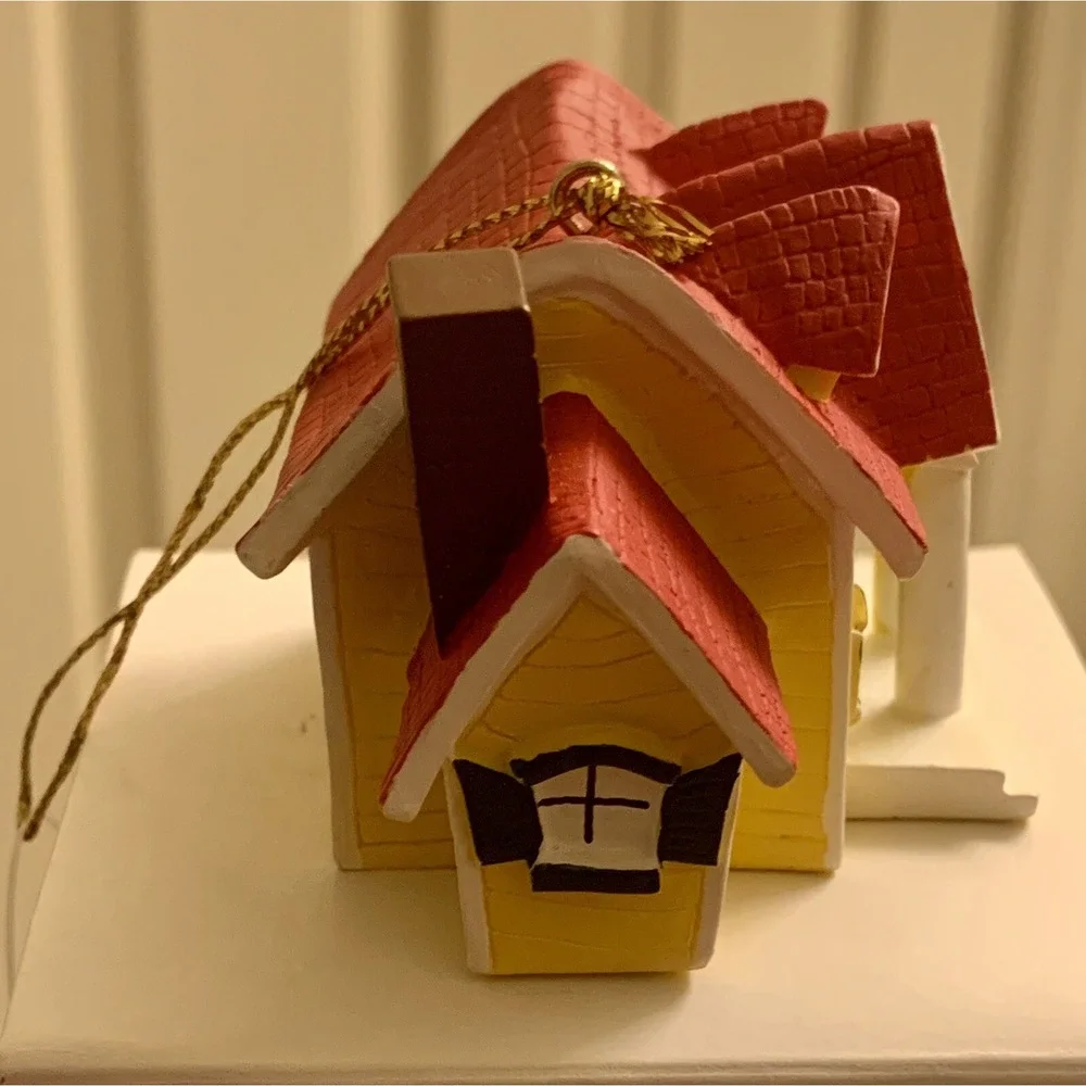 Walt Disneyland Tinytoon House Ornament 1999 VTG Limited‎ Edition #1  Rare. New